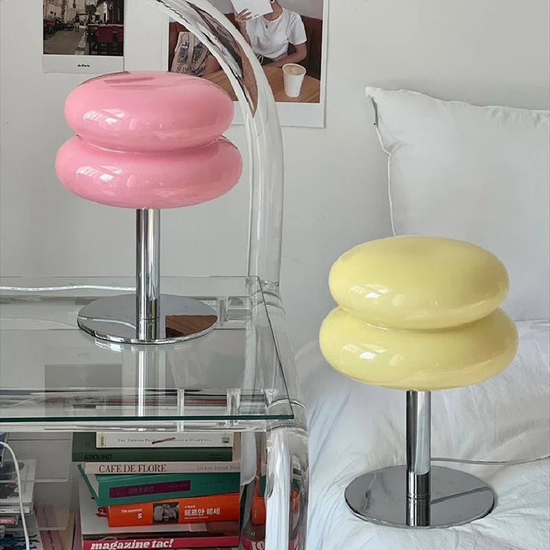 BowLift by ItaliaDesign — Sleek Bauhaus Table Lamp for Modern Interiors