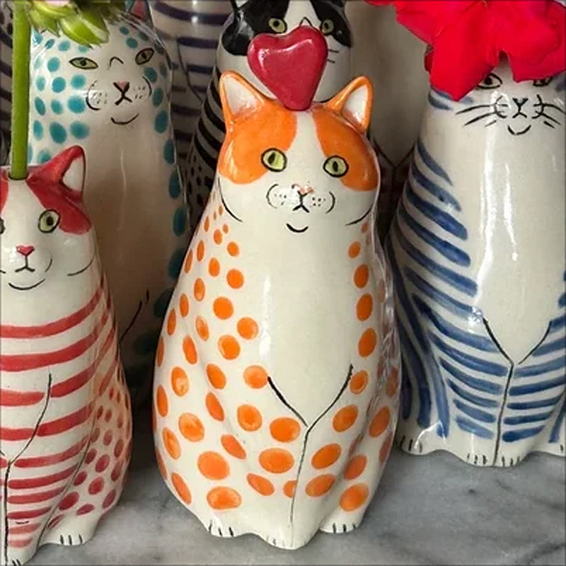LZINA™ | Dotted Cat Vase