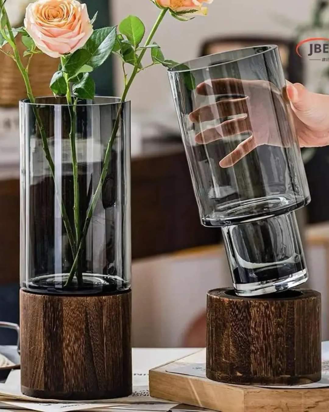 LZINA™ | Glass flower vase with wooden base