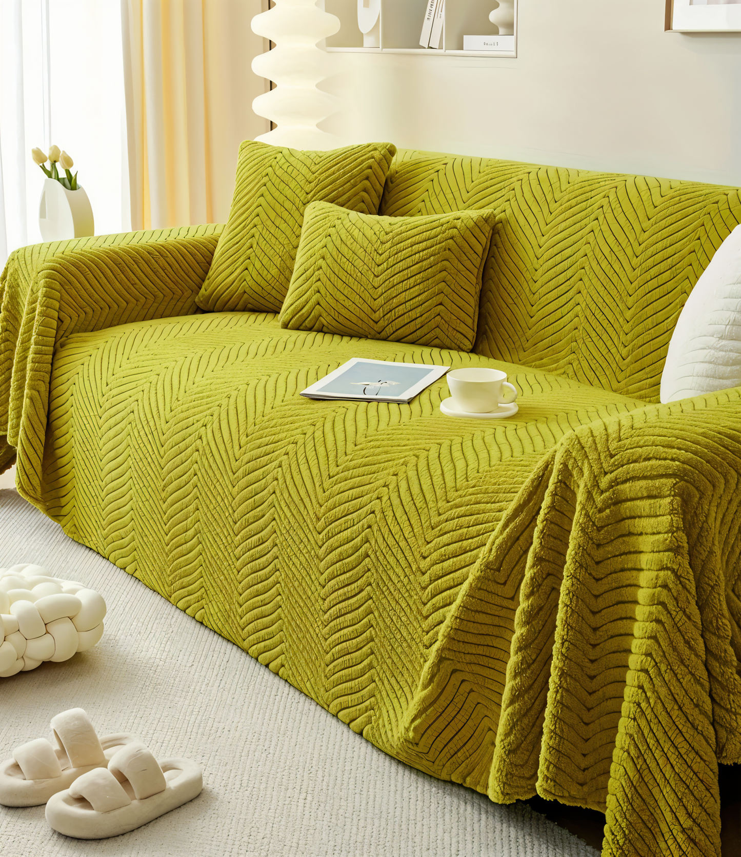 BowLift | LuxuraWrap Sofa Cover – Non‑Slip Pet‑Friendly Couch Protector
