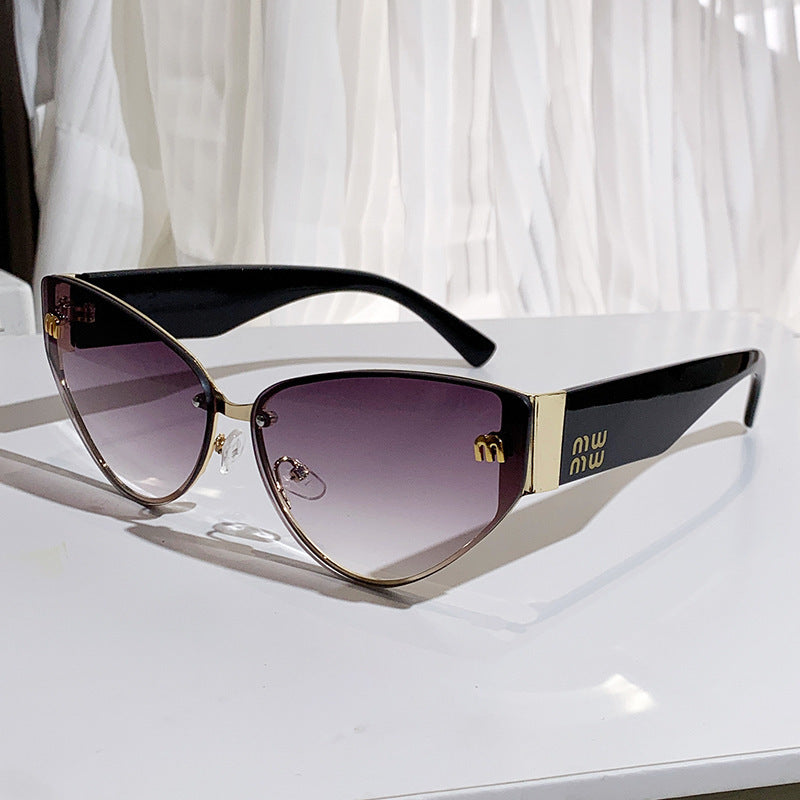 Women's Cat-Eye Sunglasses with Luxurious Frame and Mirrored Lenses Bowlift
