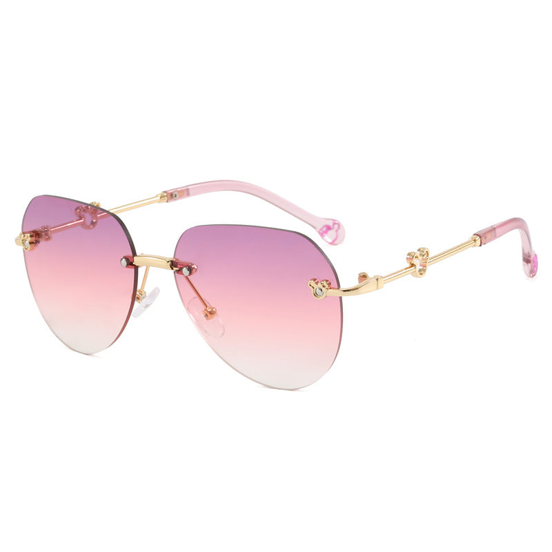 Women's lightweight geometric sunglasses with unique frame and mirrored lenses Bowlift