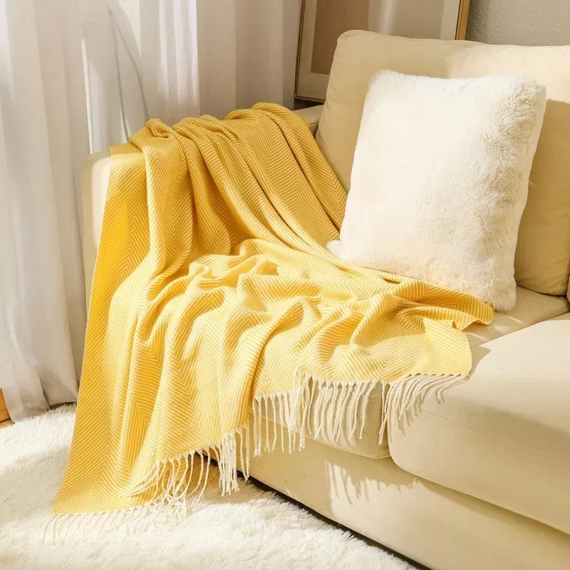 BowLift | Nordic Stripe Throw Sofa Blanket