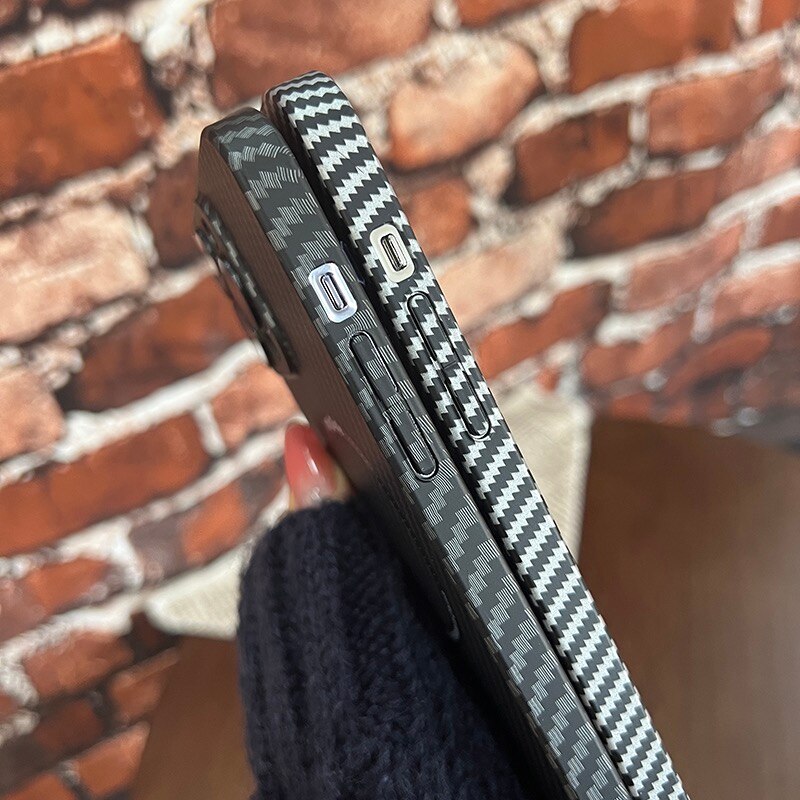 LZINA™ | Carbon Fiber Magsafe Magnetic iPhone Case