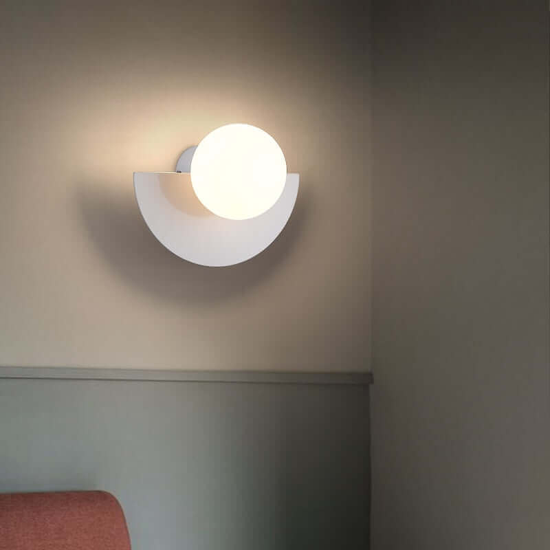 BowLift Half Moon Metal Wall Light – Modern Wall Sconce in 2 Sizes and a Variety of Colors