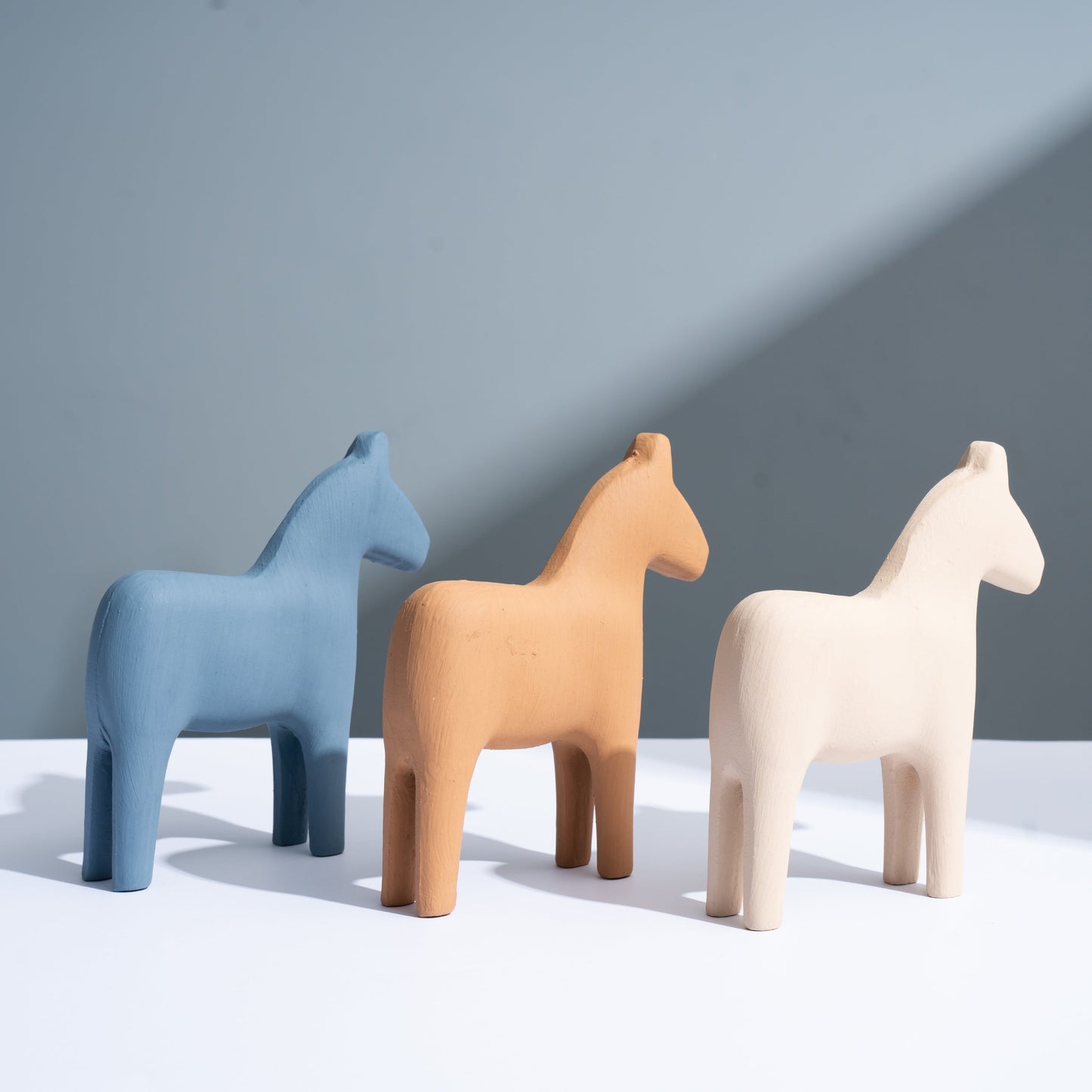 LZINA™ | Resin creative Minimalism horse decoration ornaments