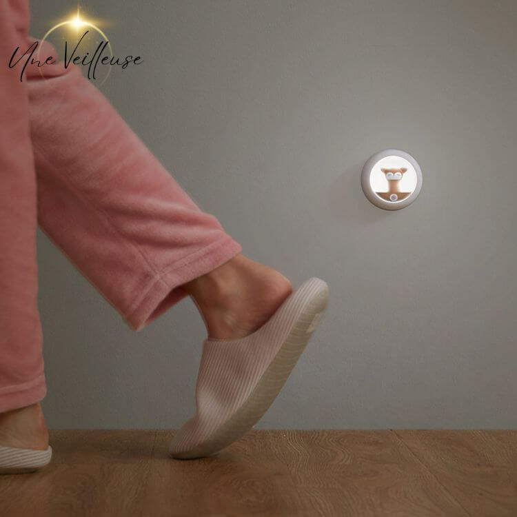 BowLift Wall Night Light — LuminoCat™ Cat Nightlight for a Cozy Glow