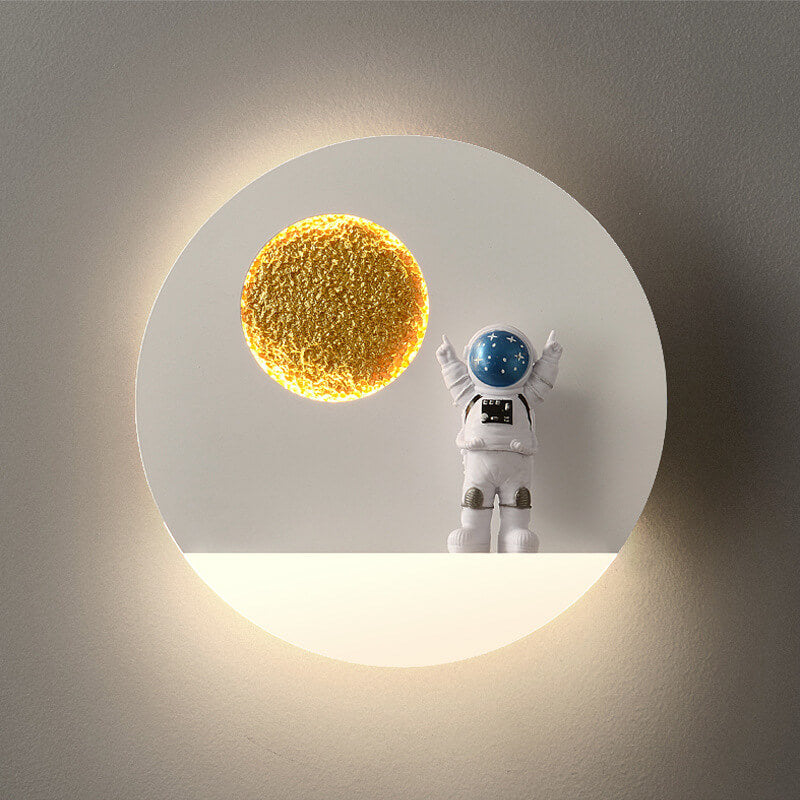 BowLift Modern Iron-Resin Round Astronaut LED Wall Light – Unique Bedroom Accent Lamp