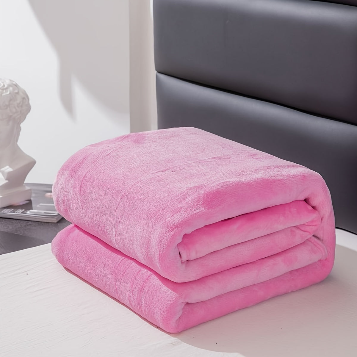 BowLift | Soft and warm gray flannel blanket for all seasons
