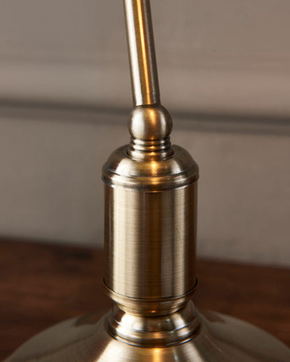 BowLift Classic Banker Desk Lamp – Timeless Elegance for Your Workspace