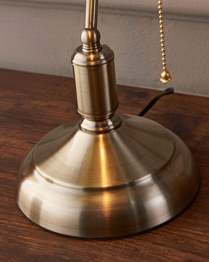 BowLift Classic Banker Desk Lamp – Timeless Elegance for Your Workspace