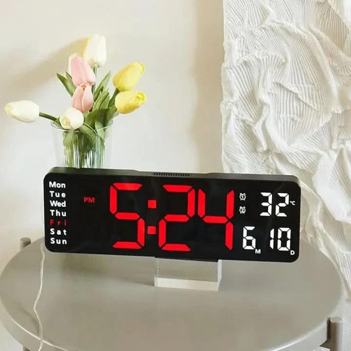 LZINA™ | ARIS - Digital watch with night light Features