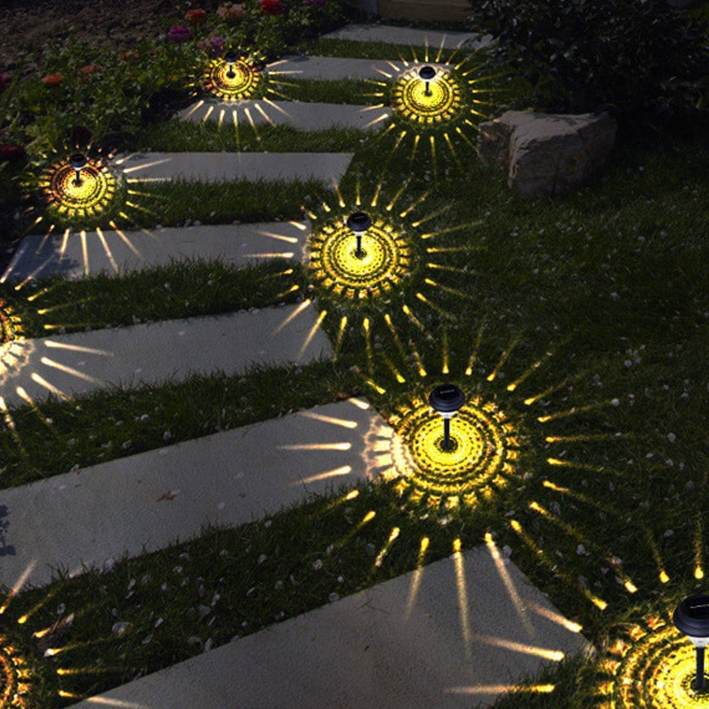 LZINA™ | Solar waterproof circular divergent light shadow design LED outdoor garden decorative light