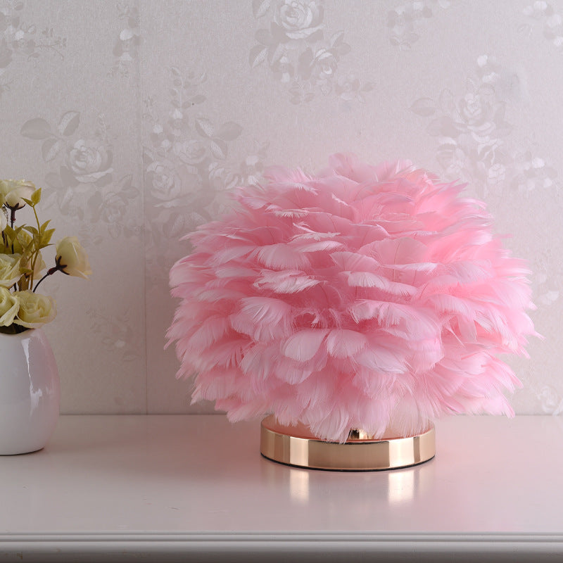 BowLift Luxury Feather Table Lamp – Elegant Bedroom & Nightstand Lighting