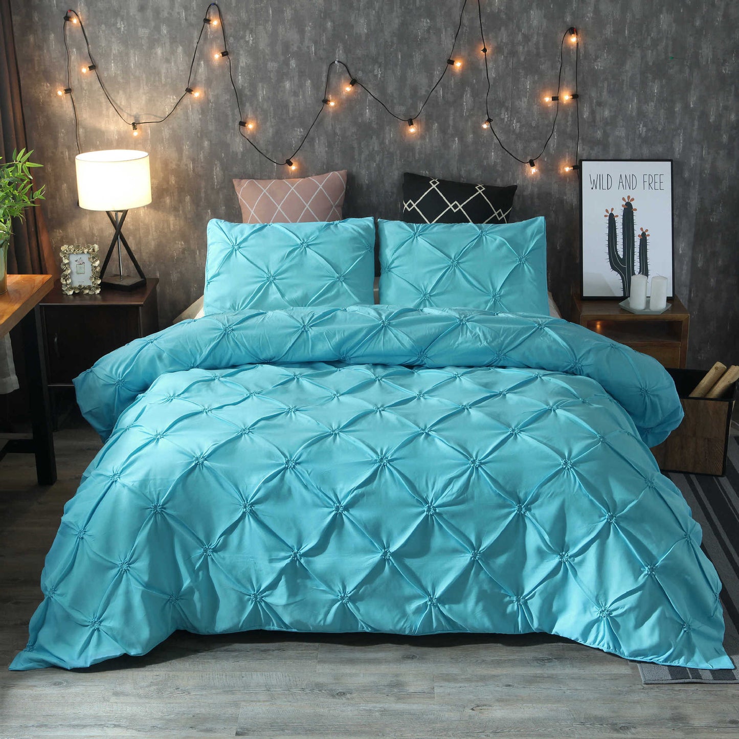 BowLift 丨 Embroidered Craft Three-piece Bedding Set (Pillowcase & Quilt Cover)