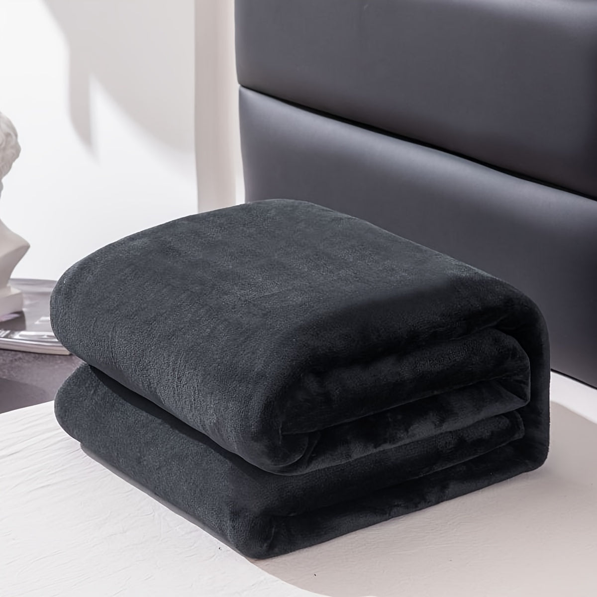 BowLift | Soft and warm gray flannel blanket for all seasons