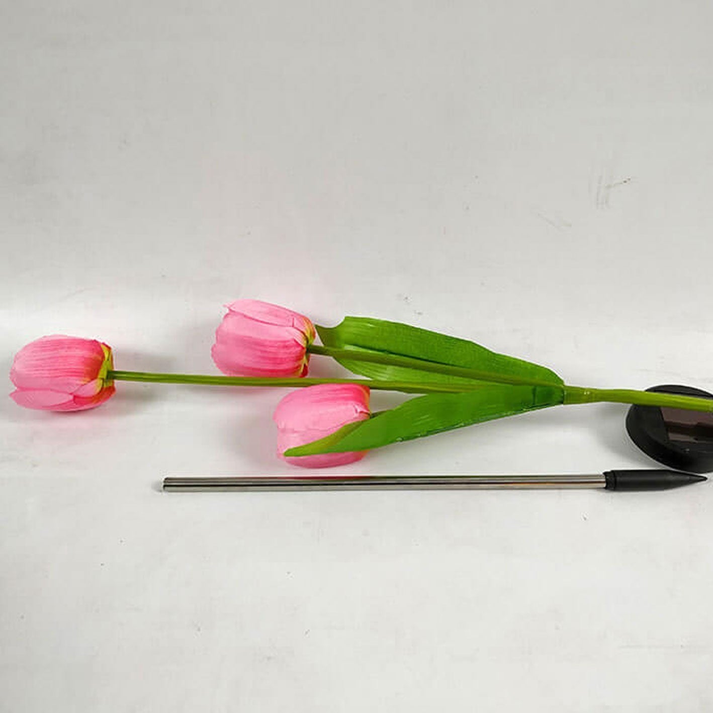 LZINA™ | Solar Tulip Lawn Light Outdoor Garden LED Tulip Flower Light Ground Stake Landscape Light