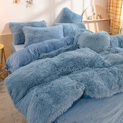 BowLift | Three-Piece Velvet Bedding Set with Velvet Finish