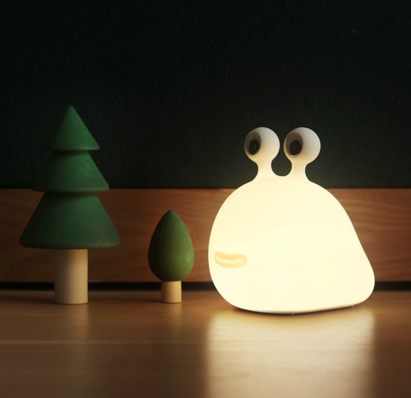 LZINA™ | Rechargeable Snail Bedroom Night Light with Touch Control, Automatic Shut Off, Low Energy Consumption and Adjustable Brightness, for Office, Bedroom, Bathroom and More