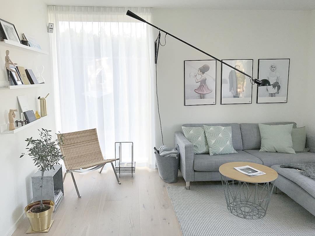 BowLift Model 265 Wall Lamp – Sleek, Modern Accent Lighting