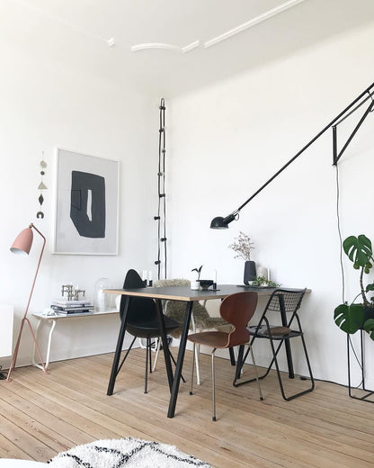 BowLift Model 265 Wall Lamp – Sleek, Modern Accent Lighting