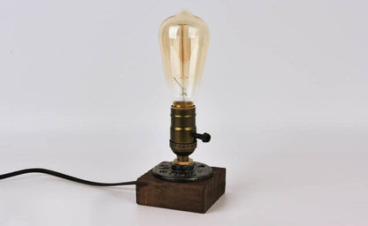 BowLift Vintage Industrial Iron Table Lamp — 1-Light Bulb Design