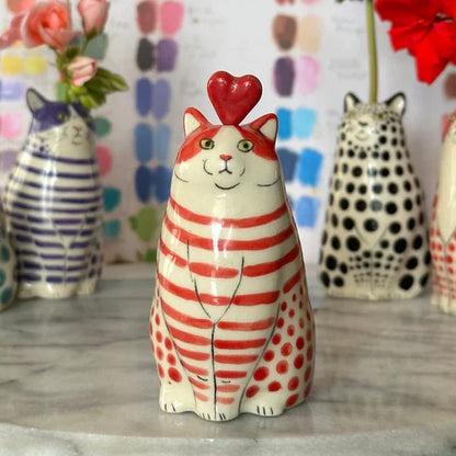 LZINA™ | Dotted Cat Vase