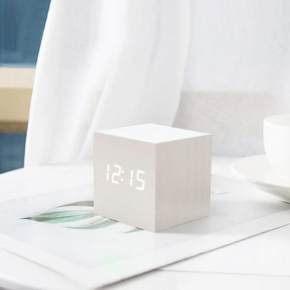 BowLift | LED Cube Clock