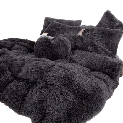 BowLift | Three-Piece Velvet Bedding Set with Velvet Finish