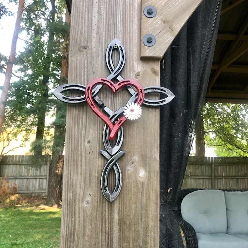 LZINA™ | Horseshoe with Heart