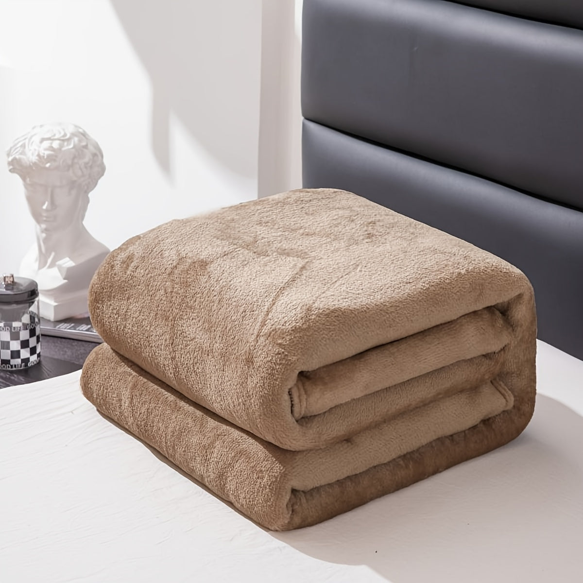 BowLift | Soft and warm gray flannel blanket for all seasons
