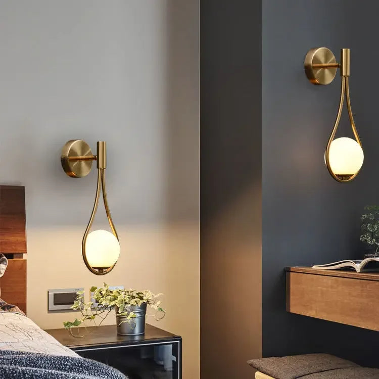 BowLift Light: Mid-Century Wall Lamp