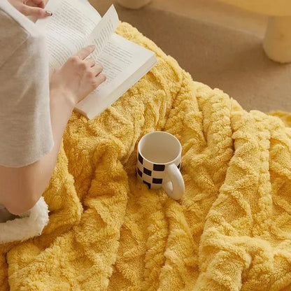 BowLift | Thick Winter Lambswool Blanket - WarmWool