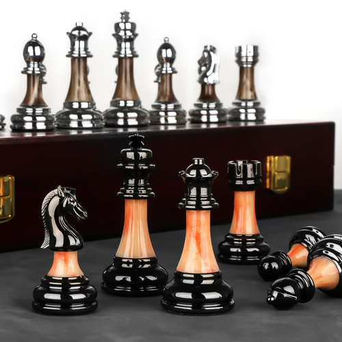 LZINA™ | Luxurious chess set made of metal with a large 45 cm wooden board