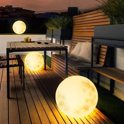 LZINA™ | Garden lamp in the shape of the moon