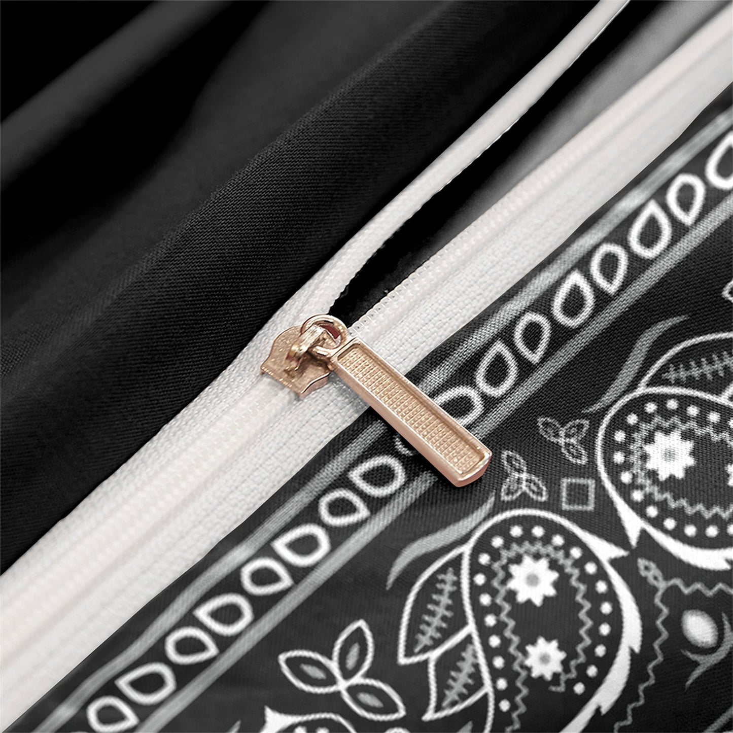 BowLift | PaisleyAura - Floral Mandala Bedding Set