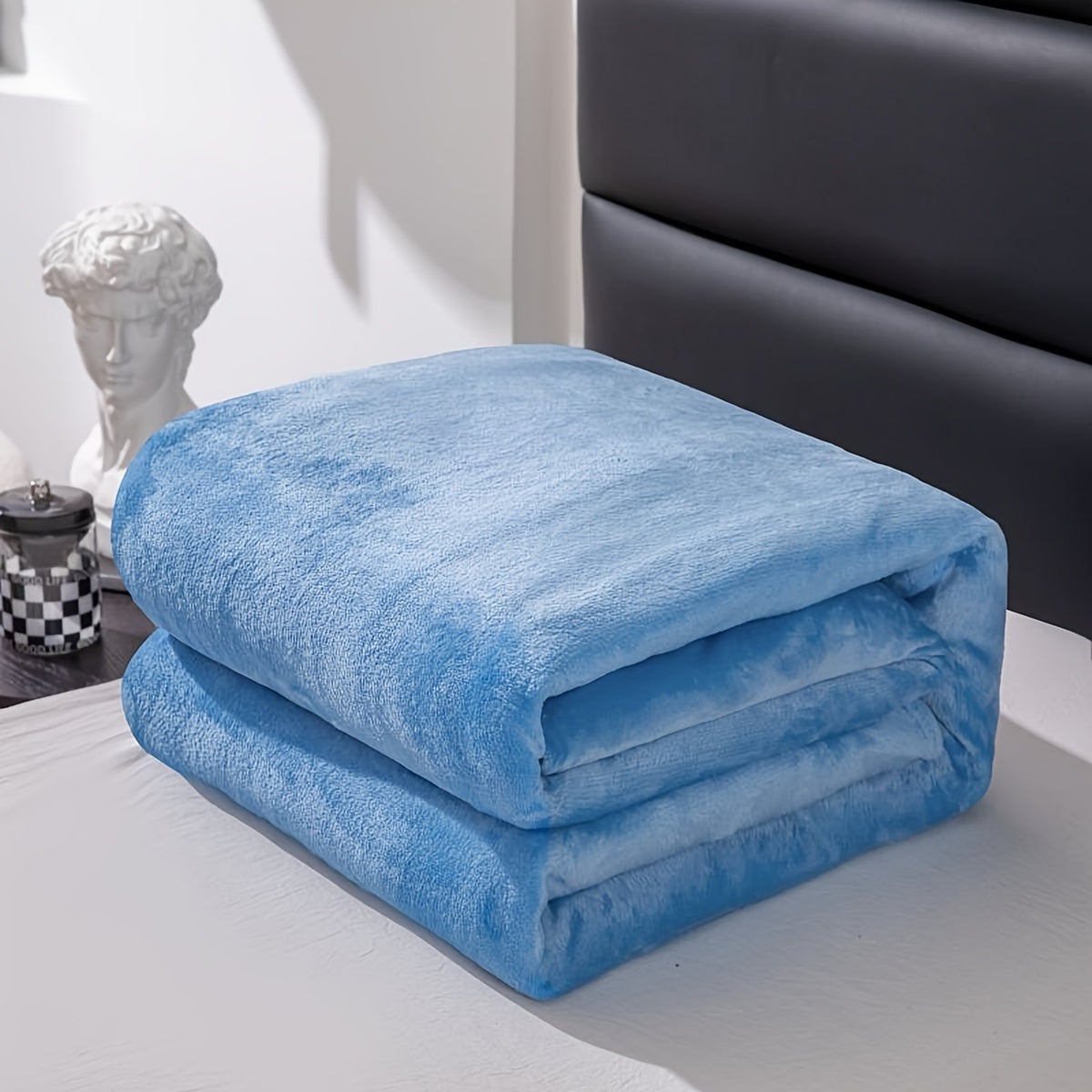BowLift | Soft and warm gray flannel blanket for all seasons