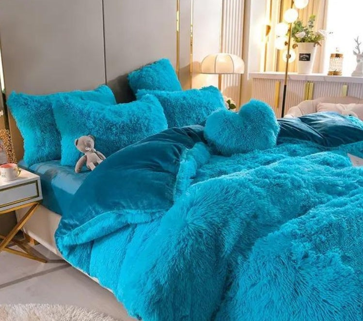 LZINA™ | Luxury Plush Duvet Cover with Zipper Closure and Corner Straps