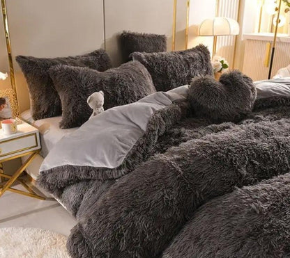 LZINA™ | Luxury Plush Duvet Cover with Zipper Closure and Corner Straps