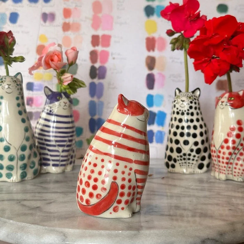 LZINA™ | Dotted Cat Vase