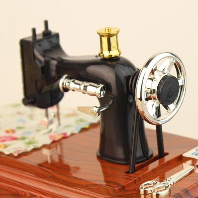 LZINA™ | Mini Craft Retro Sewing Machine Decor