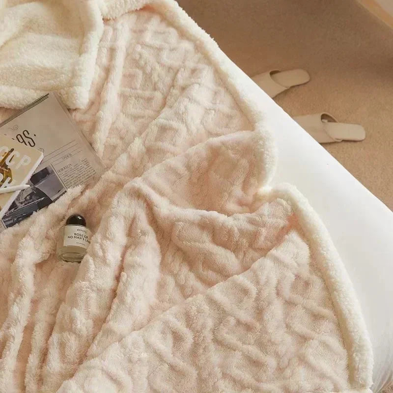 BowLift | Thick Winter Lambswool Blanket - WarmWool