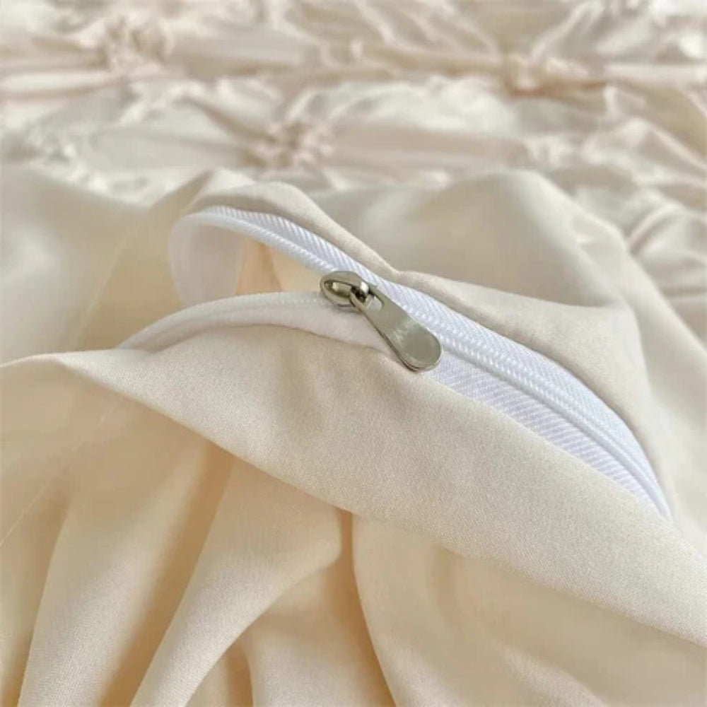 BowLift | Duvet Cover Set Pinch Pleat Floral Design