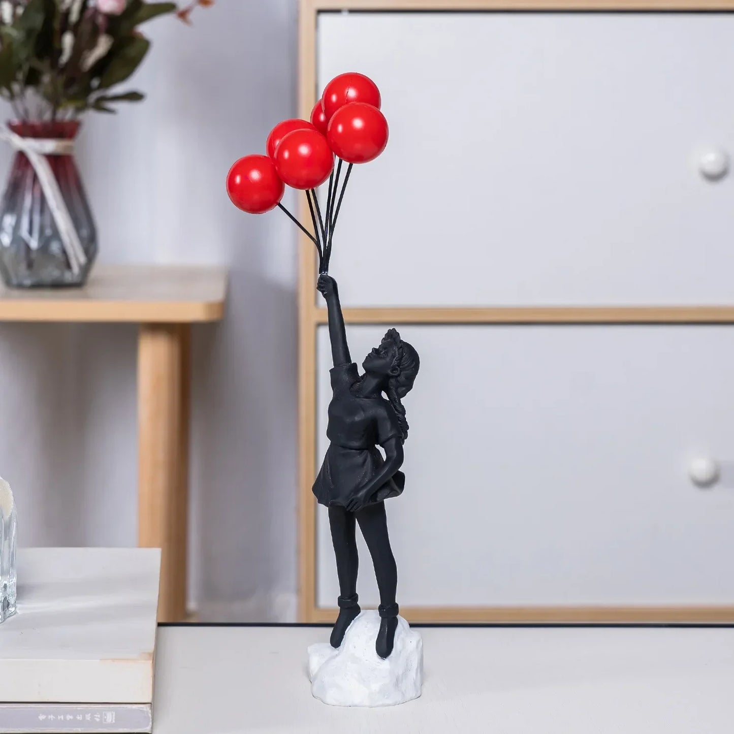 LZINA™ | Sculpture of a girl with balloon in Banksy style for table decoration and creative living room decoration