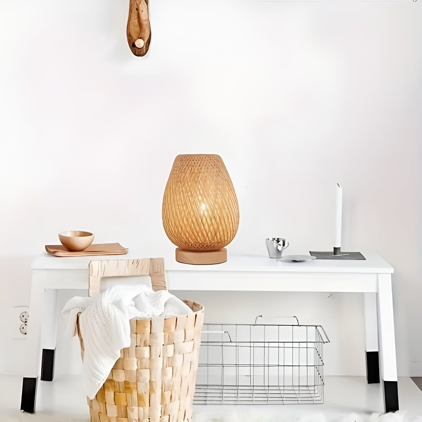BowLift Bamboo Table Lamp with USB Power – Eco-Friendly, Energy-Saving Design