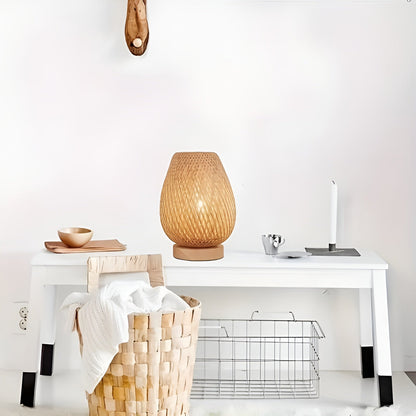 BowLift Bamboo Table Lamp with USB Power – Eco-Friendly, Energy-Saving Design