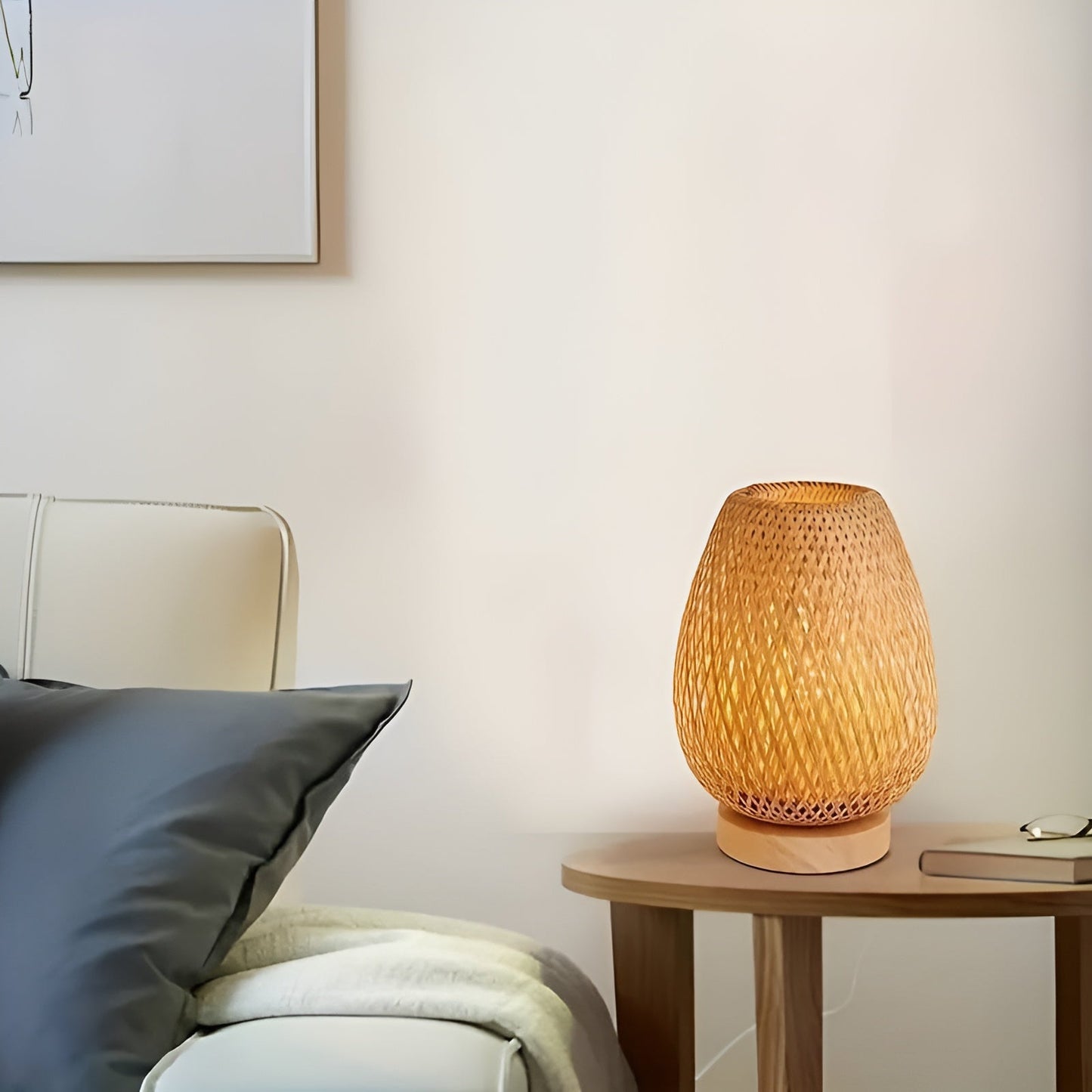 BowLift Bamboo Table Lamp with USB Power – Eco-Friendly, Energy-Saving Design