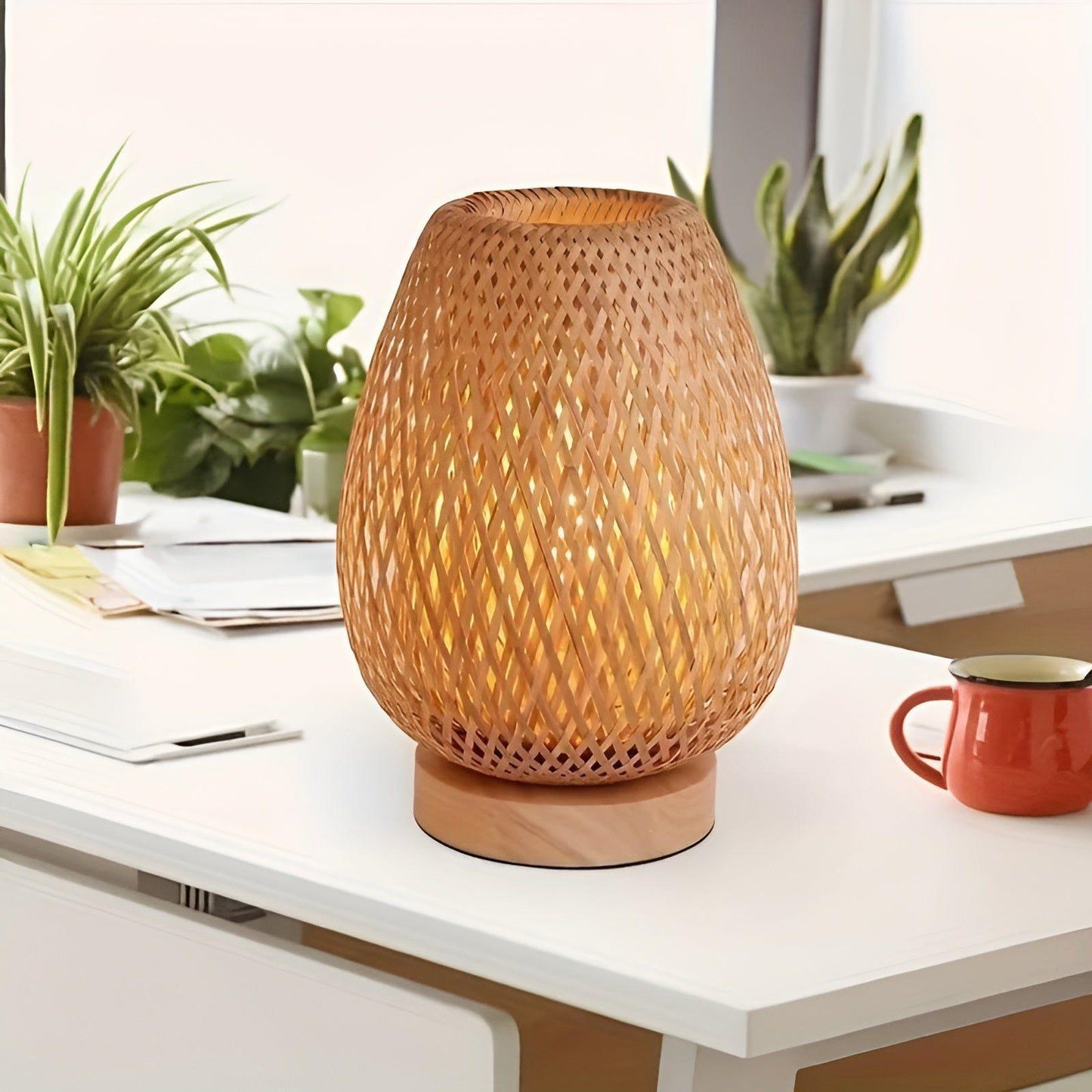 BowLift Aura Lamp: Bamboo USB-Powered Table Lamp for the Bedroom