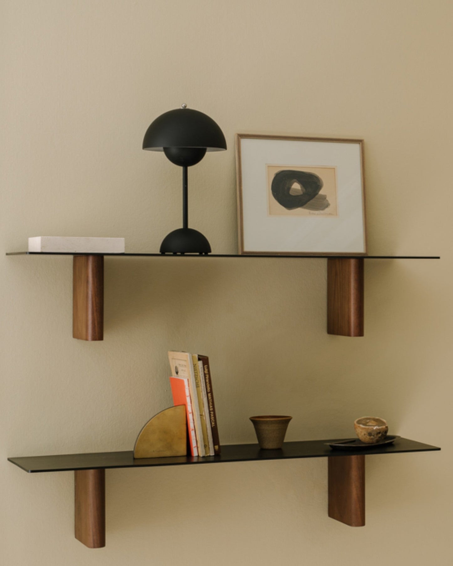 BowLift NordLight LED Table Lamp – Sleek Scandinavian Design, Dimmable and Eco-Friendly Metal Construction