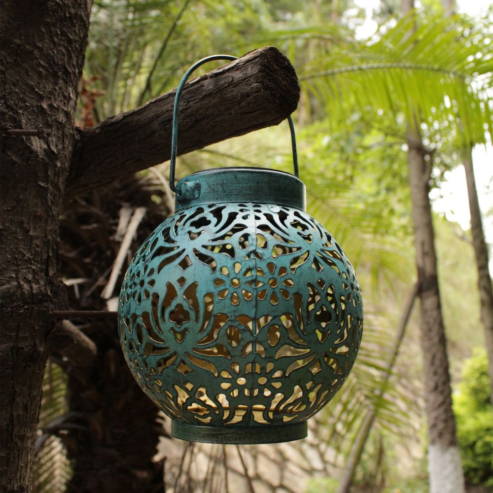 LZINA™ | SolarLotte – Cozy garden lantern with solar energy